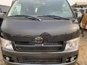 Toyota HiAce 2012 Black