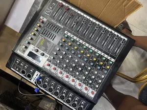 PMX-8 8 Channel Yamaha Powered Mixer