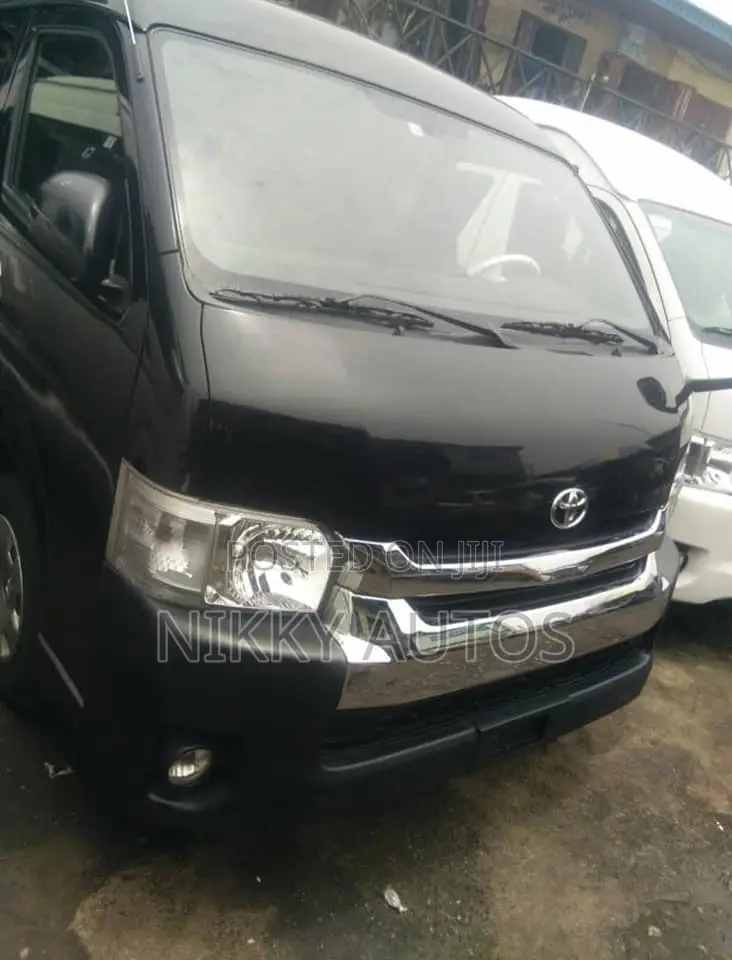 Toyota HiAce 2012 Black
