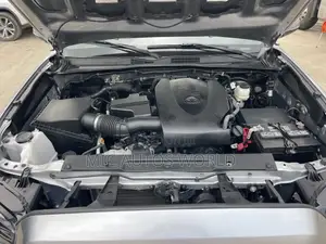 Toyota Tacoma 2021 Silver