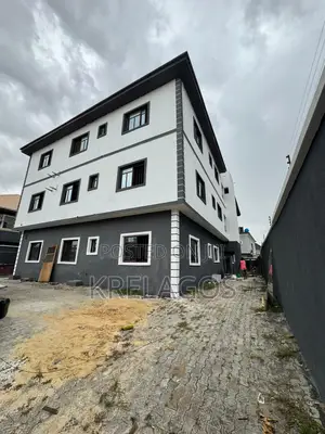 1bdrm Apartment in Osapa london for rent
