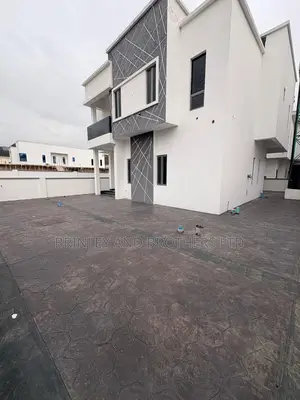 4bdrm Duplex in Sangotedo for sale