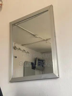 Mirrors Salon