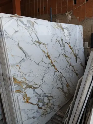 Quality Quartz Slab, Good for Vanity, Countertops, Islander, Etc