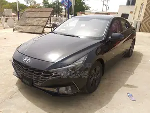 Hyundai Elantra 2022 Black