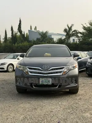 Toyota Venza 2010 Gray