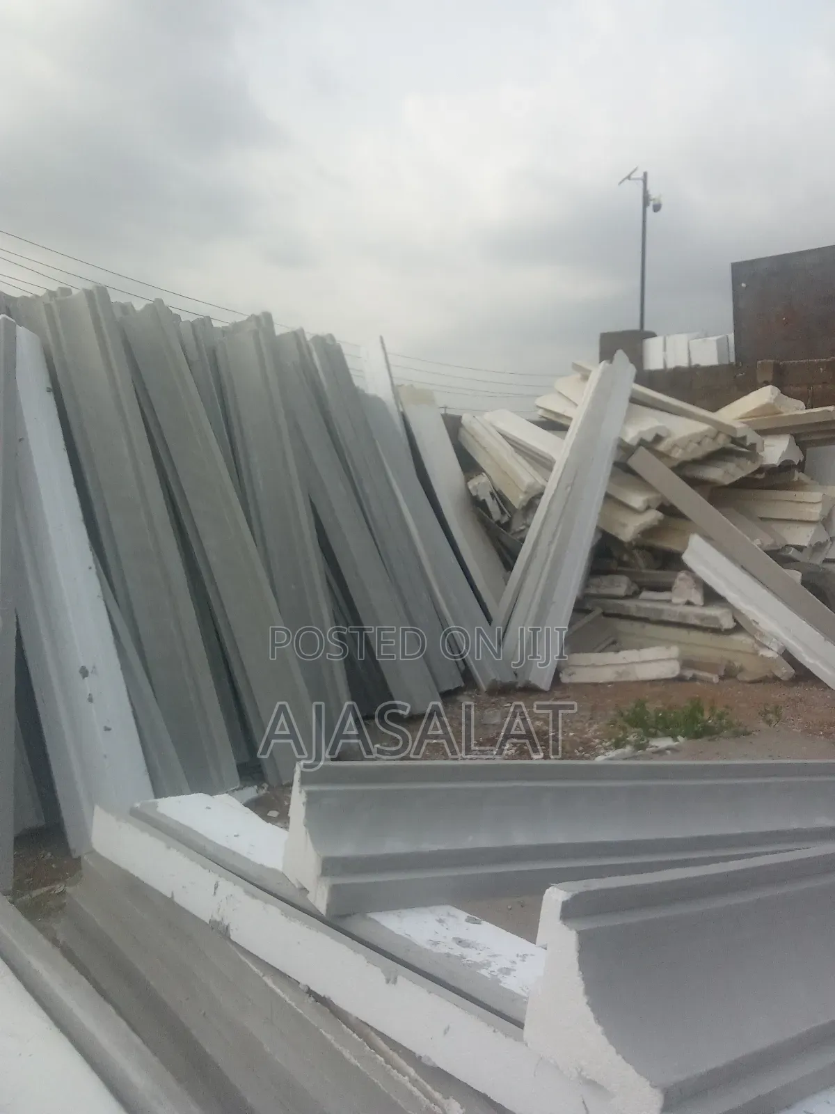 Polystyrene Parapet and Board