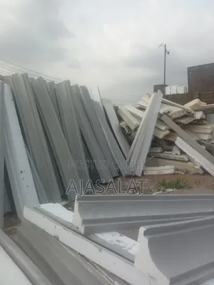 Polystyrene Parapet and Board
