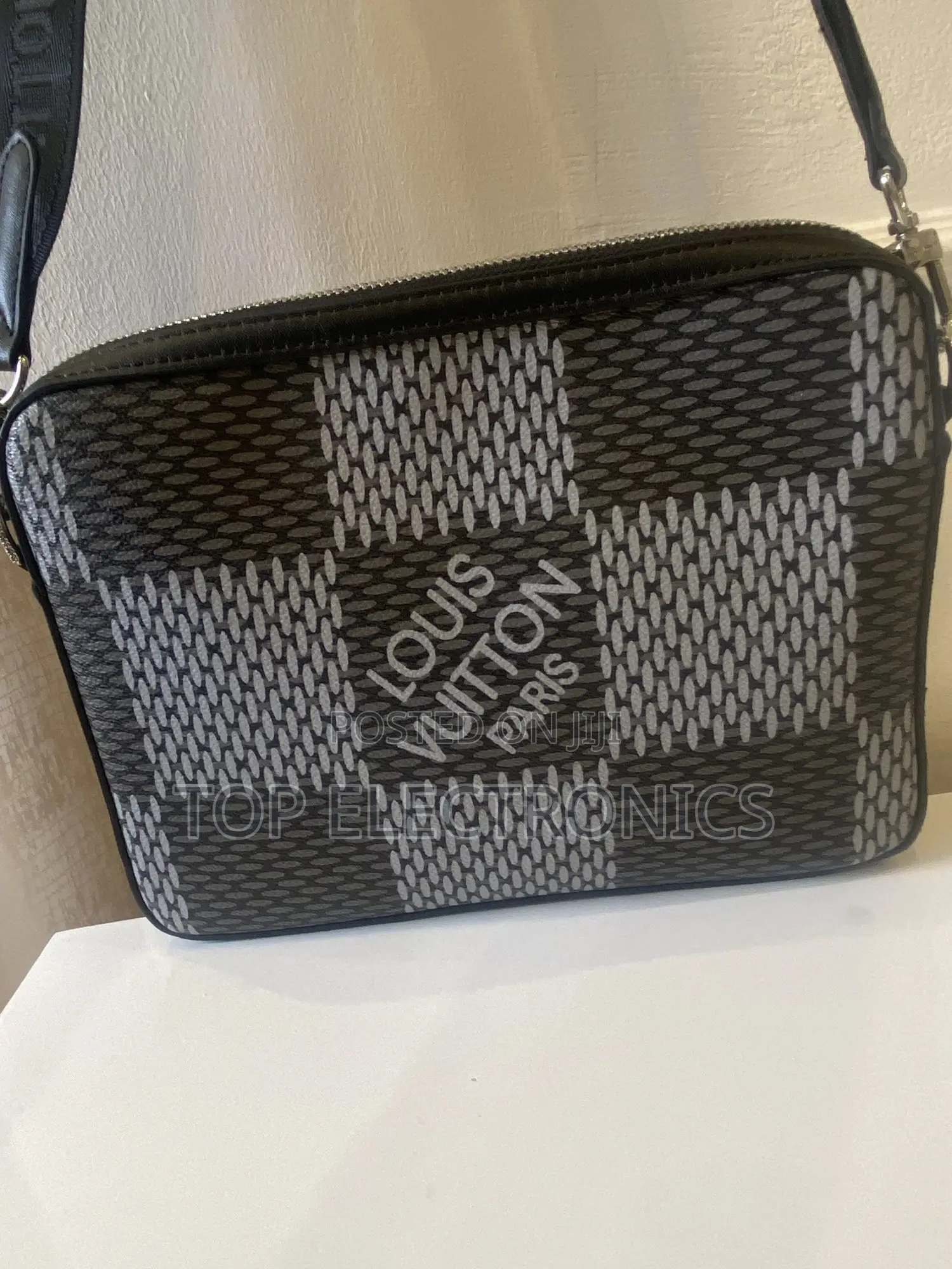 High Quality Lv Shoulder Bag