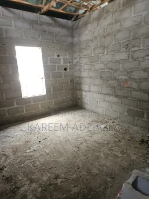 1bdrm Block of Flats in New Garage for rent