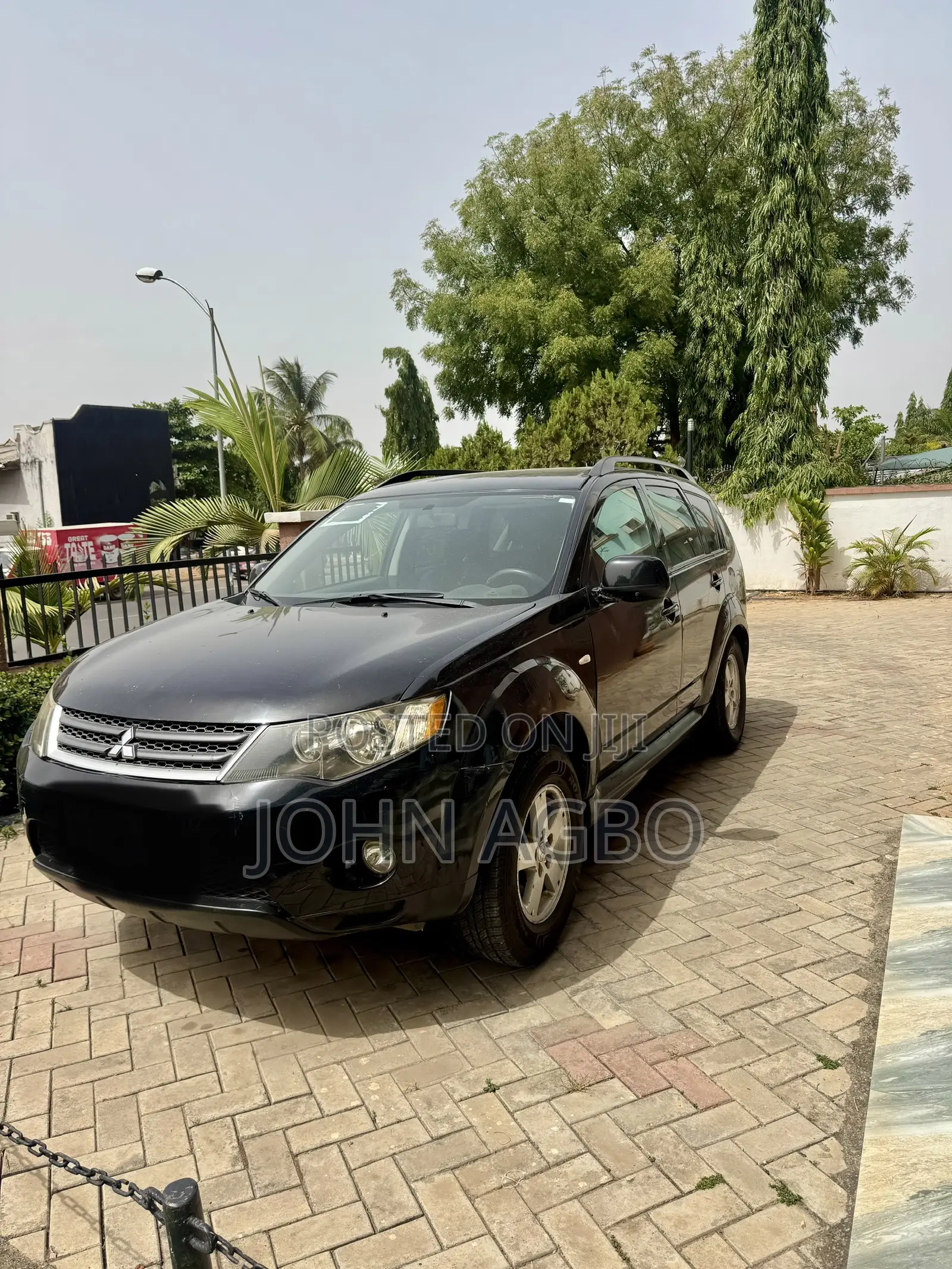 Mitsubishi Outlander XLS 2011 Black