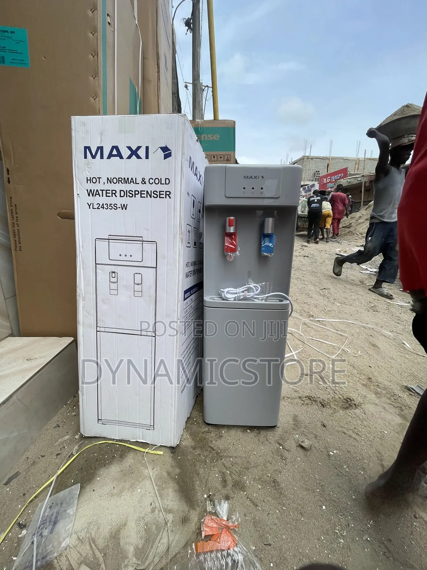 Maxi Hot, Cold, and Neutral Dispenser