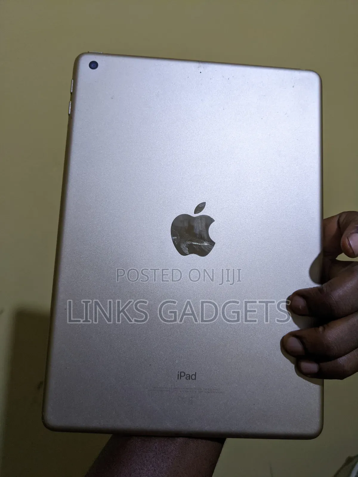 Apple iPad 9.7 128 GB Gray