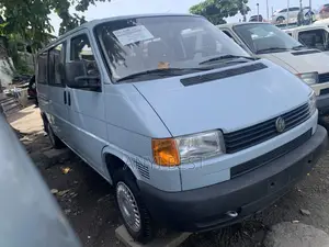 Volkswagen Transporter 2004 Blue