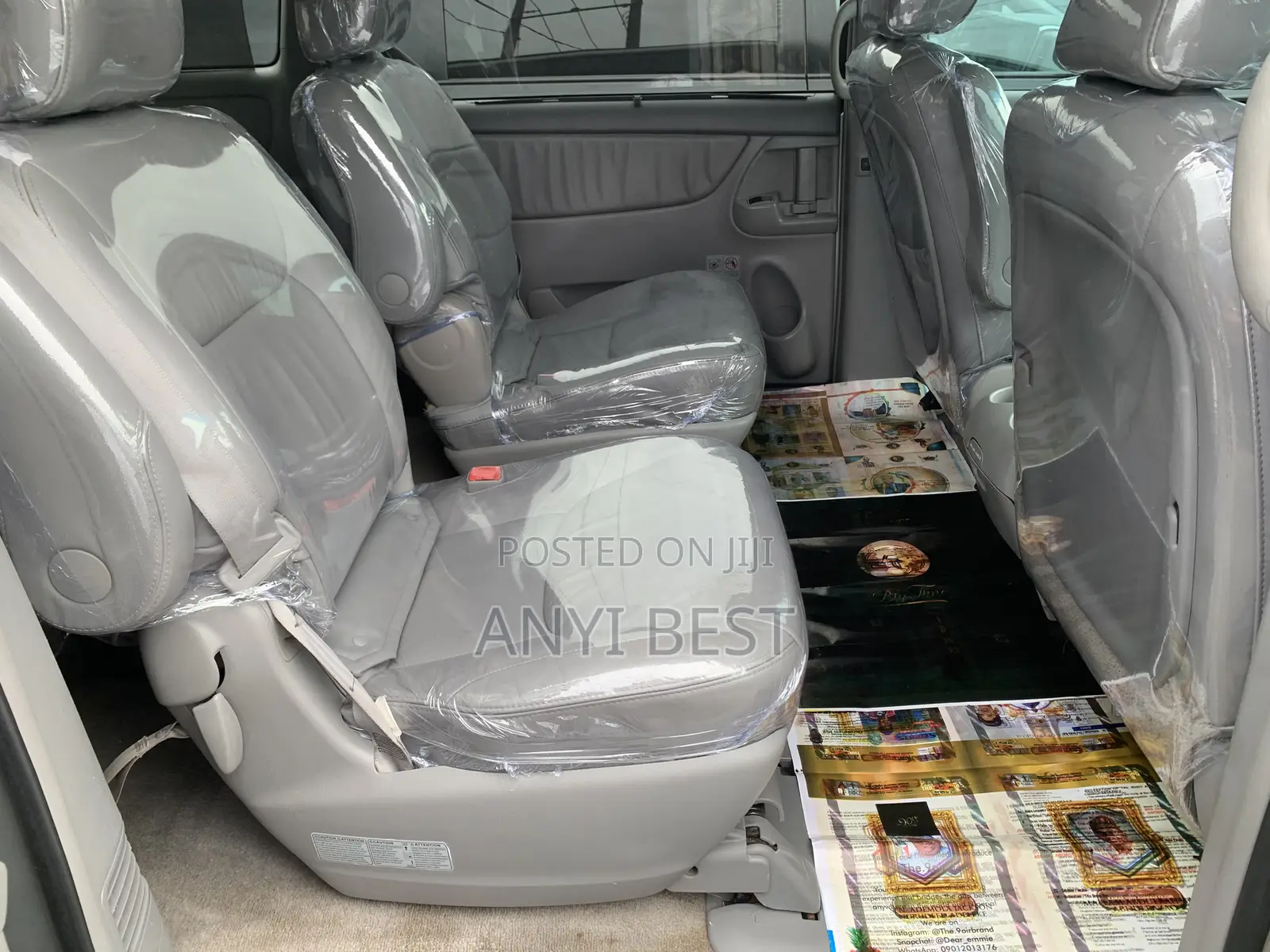 Toyota Sienna 2010 Silver