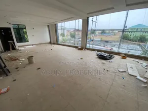 Big Shop/Office Space (In a Newly Built Mall)