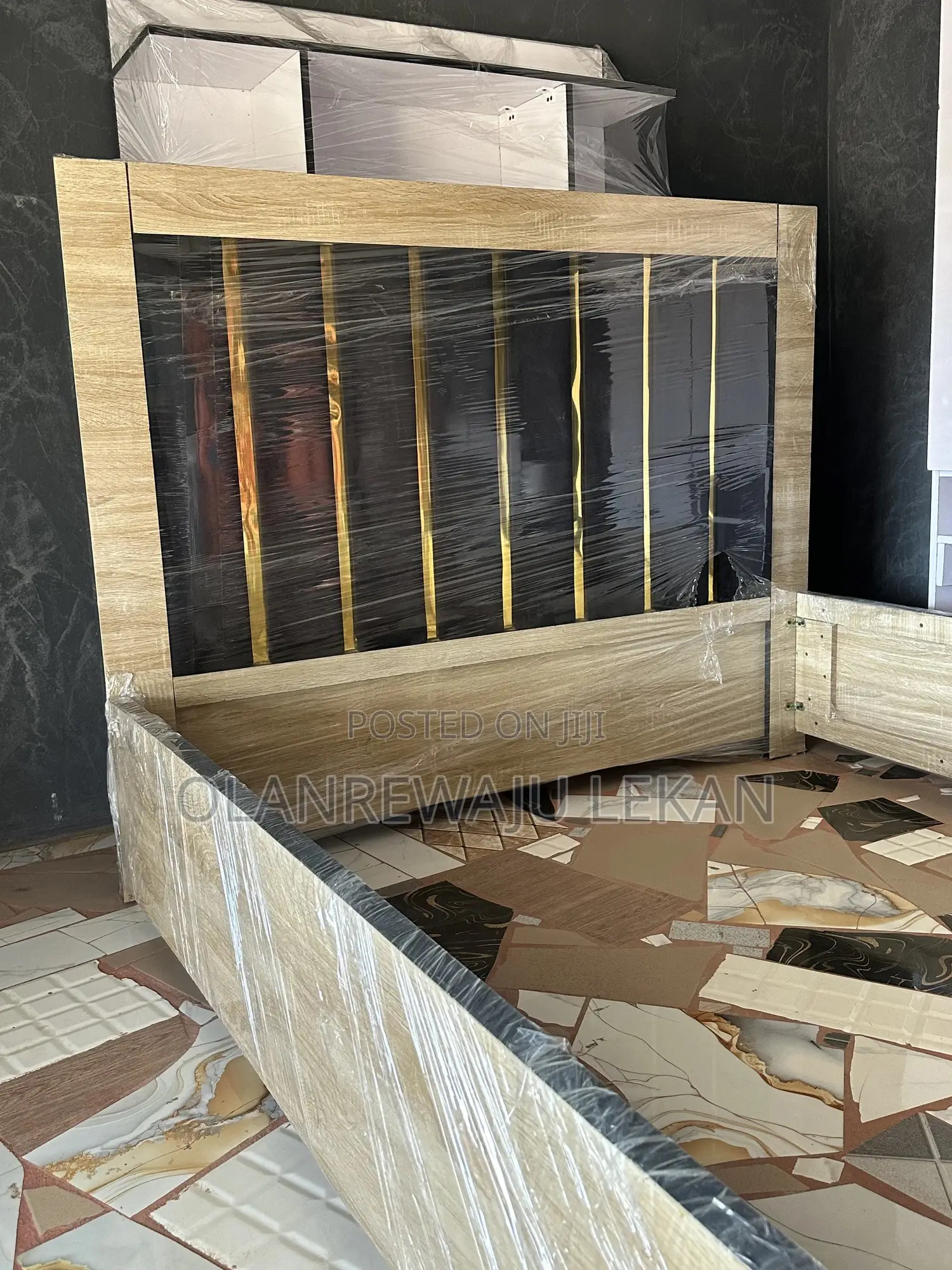 New-Made 4 1⁄2 Ft by 6 Ft Bedframe