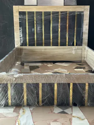 New-Made 4 1⁄2 Ft by 6 Ft Bedframe