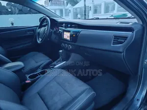 Toyota Corolla S Premium 4dr Sedan (1.8L 4cyl CVT) 2014 Gray