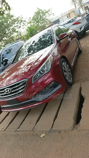 Hyundai Sonata Sport 2.0T Sedan FWD (2.0L 4cyl 6A) 2017 Red