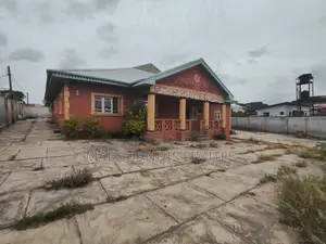 5bdrm Bungalow in Oba-Olaide, Ibeshe / Ikorodu for sale