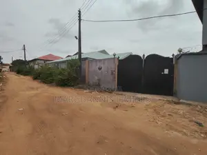 5bdrm Bungalow in Oba-Olaide, Ibeshe / Ikorodu for sale