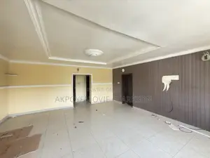 3bdrm Apartment in Wuse 2 for rent
