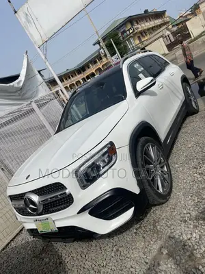 Mercedes-Benz GLB-Class GLB 250 4MATIC 2019 White