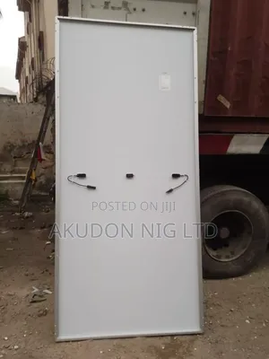 680watts 16bb High Efficiency Canadian Solar Panels