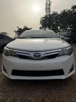 Toyota Camry 2014 White