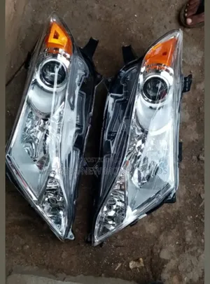 Headlamp Toyota Venza 2018 Model