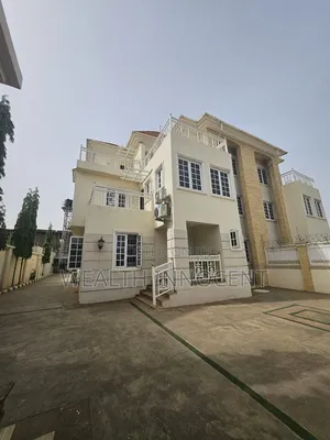 5bdrm Duplex in Wuye for rent