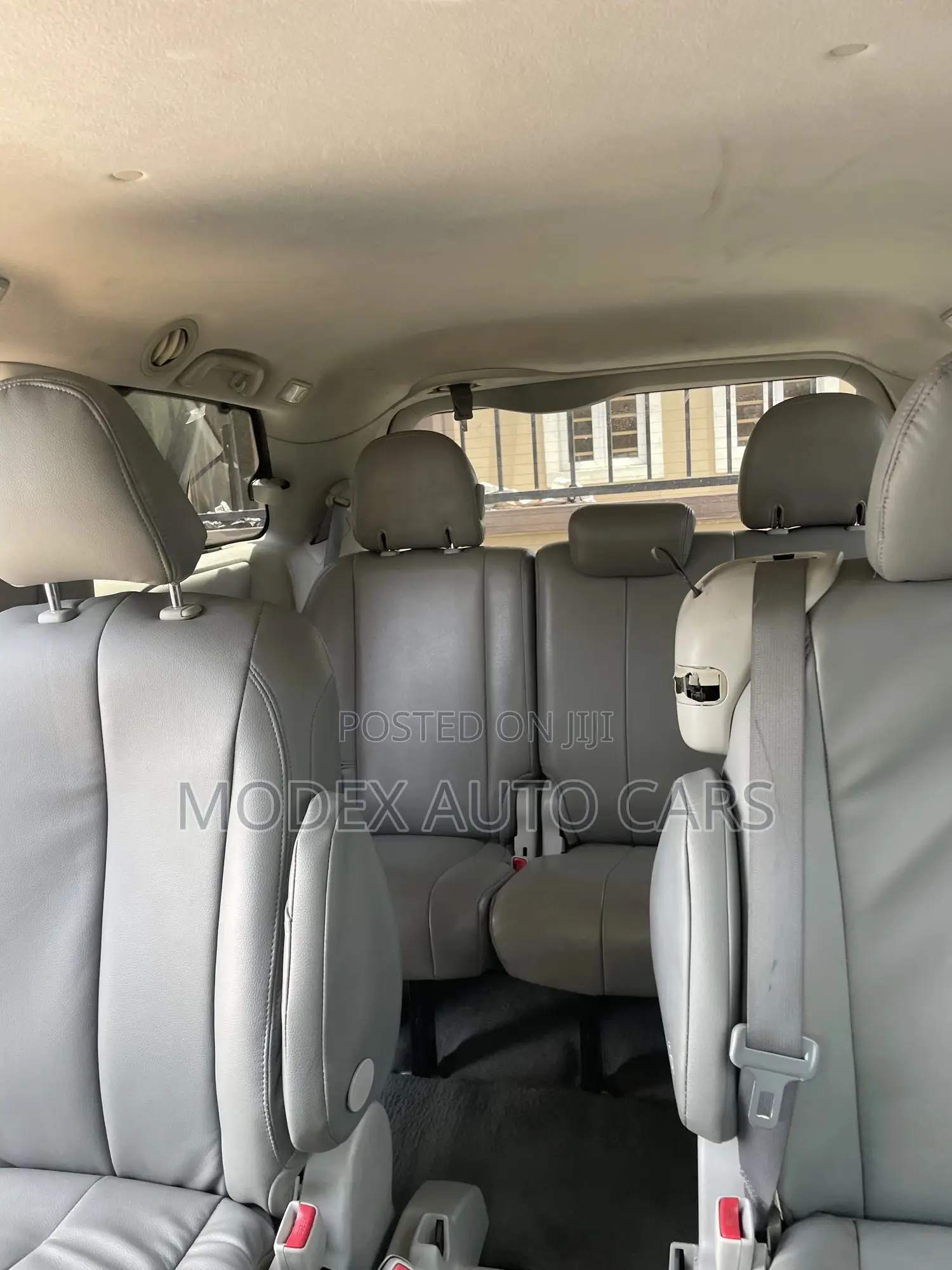 Toyota Sienna 2013 Silver