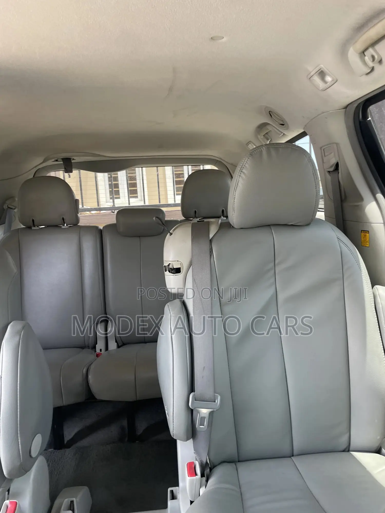 Toyota Sienna 2013 Silver