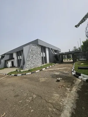 8bdrm Duplex in Asokoro for rent