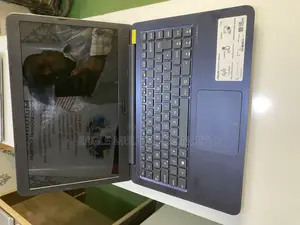 Laptop Asus C100PA 4GB Intel Celeron SSD 128GB