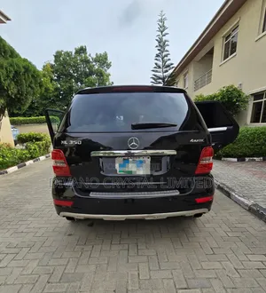 Mercedes-Benz M Class 2011 Black