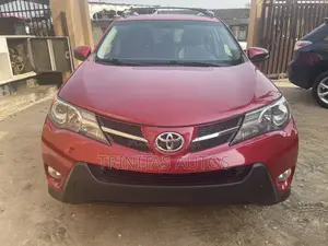 Toyota RAV4 Limited 4dr SUV (2.5L 4cyl 6A) 2014 Red