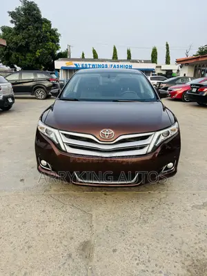 Toyota Venza XLE 4dr Wagon (3.5L 6cyl 6A) 2015 Brown