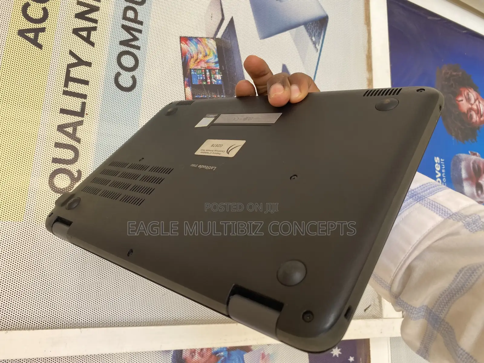 Laptop Dell Latitude 3310 6GB Intel Celeron SSD 60GB