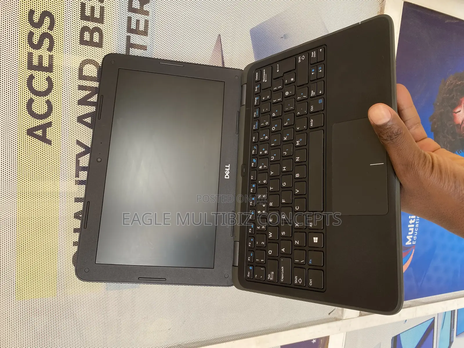 Laptop Dell Latitude 3310 6GB Intel Celeron SSD 60GB