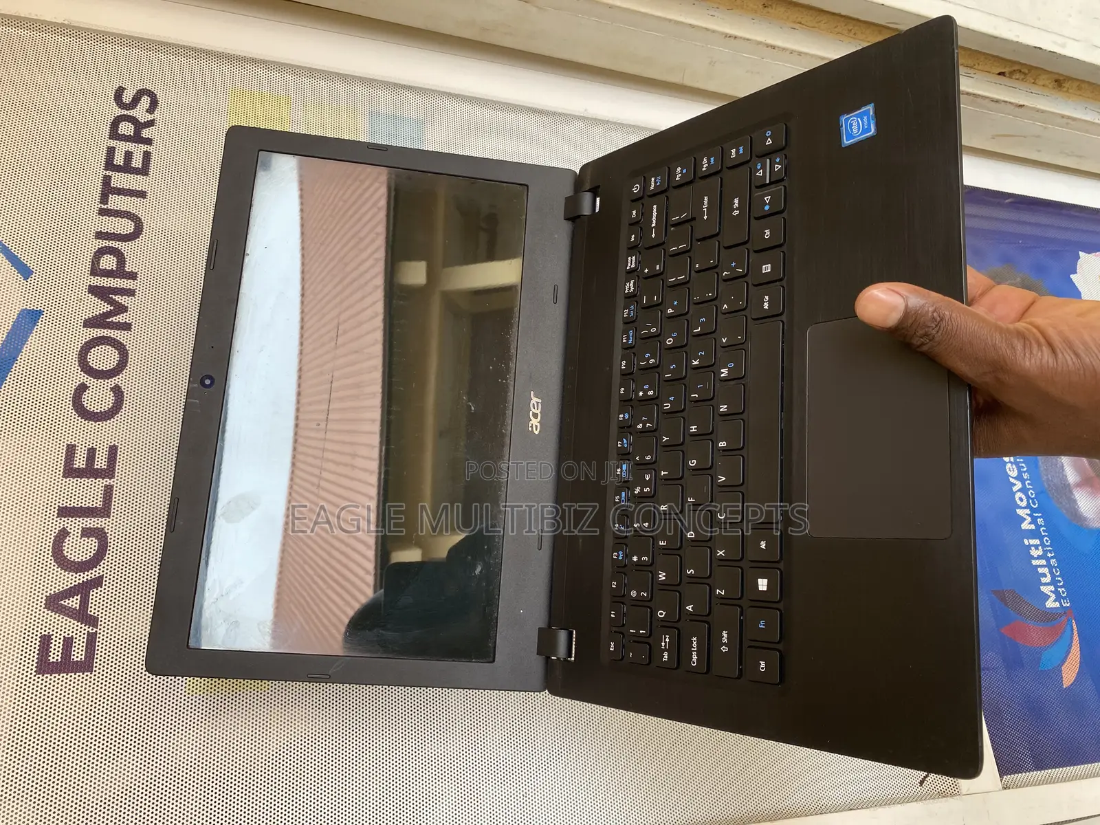 Laptop Acer Aspire 1400 4GB Intel Celeron SSD 128GB