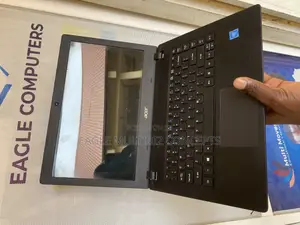 Laptop Acer Aspire 1400 4GB Intel Celeron SSD 128GB