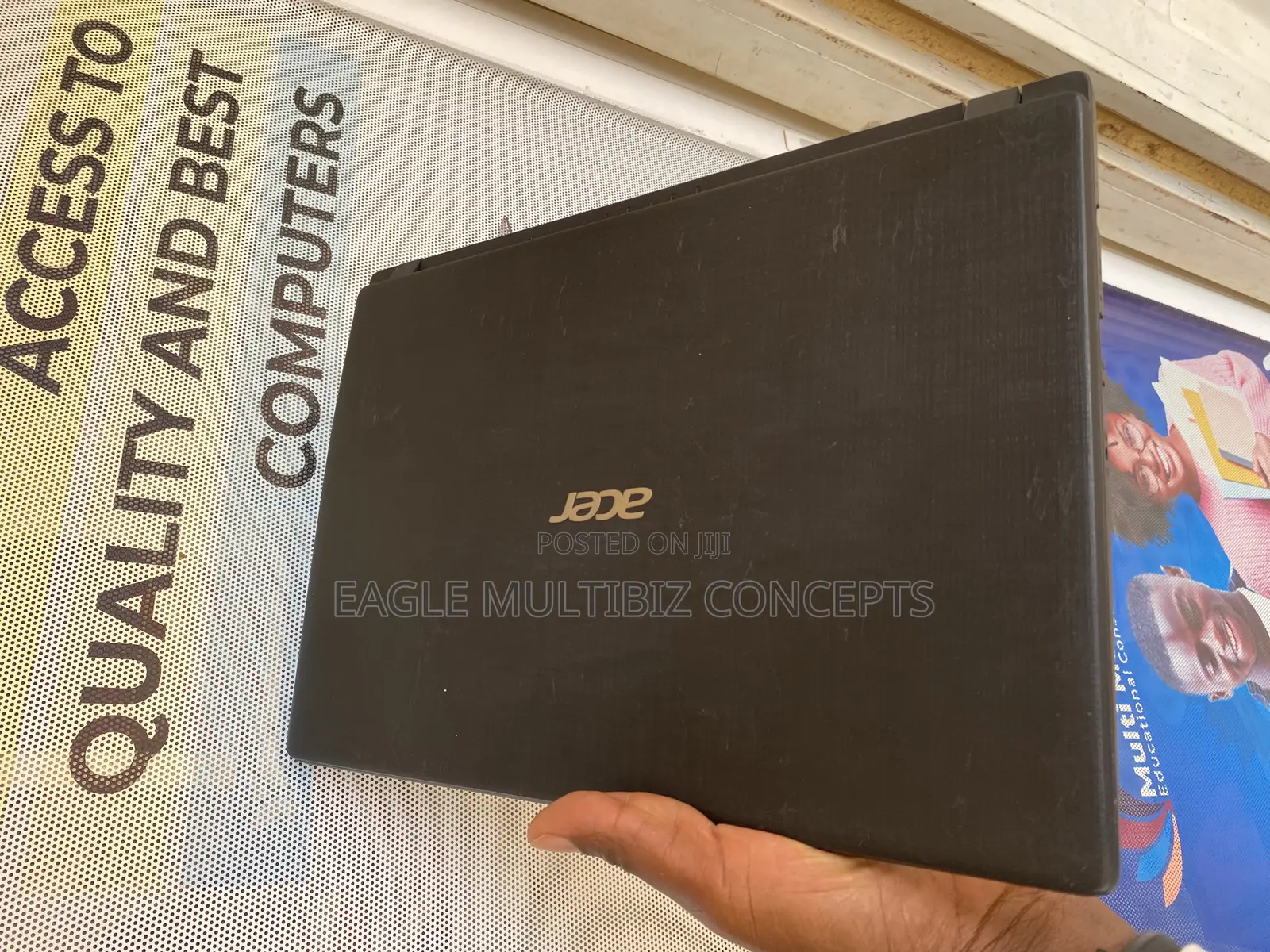 Laptop Acer Aspire 1400 4GB Intel Celeron SSD 128GB