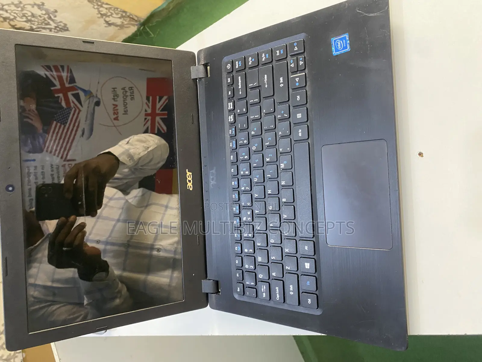 Laptop Acer Aspire 1400 4GB Intel Celeron SSD 128GB