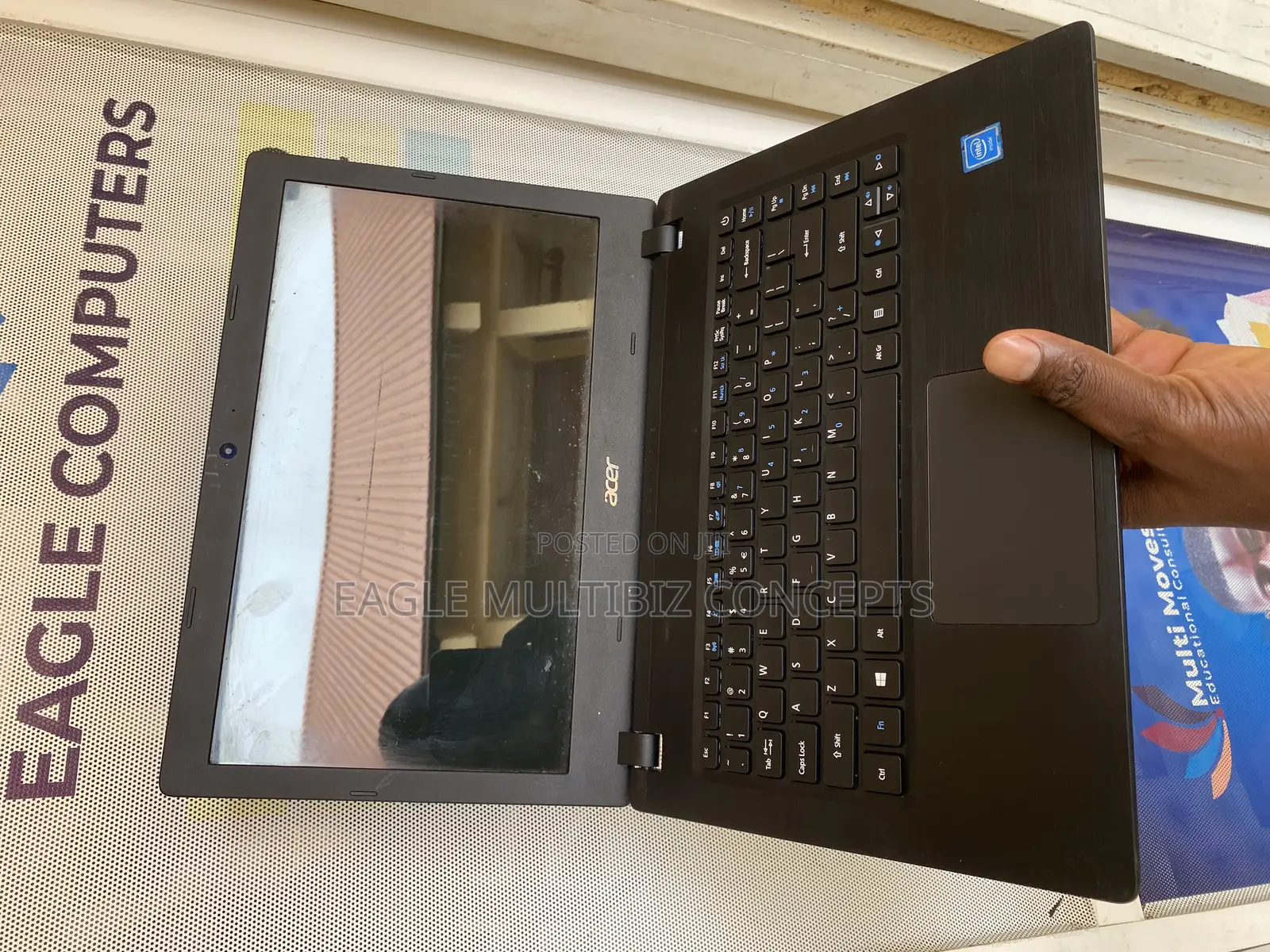 Laptop Acer Aspire 1400 4GB Intel Celeron SSD 128GB