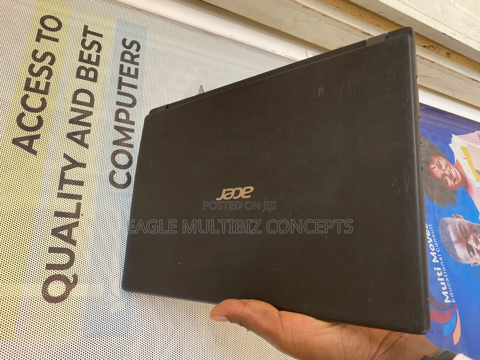 Laptop Acer Aspire 1400 4GB Intel Celeron SSD 128GB