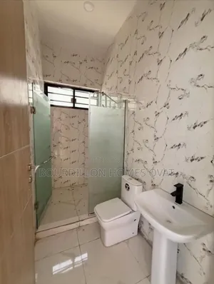 4bdrm Duplex in Ikota Lekki Lagos for rent