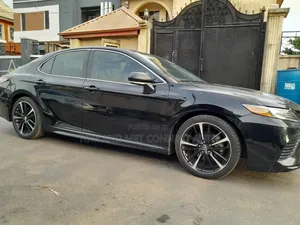 Toyota Camry 2018 Black