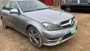 Mercedes-Benz C300 Sport 4Matic Sedan AWD (3.0L 6cyl 7A) 2010 Gray